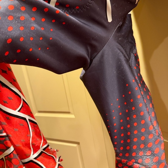 Spyder Red and Black Padded Ski Racing Suit, Men’s size Medium - Picture 4 of 12